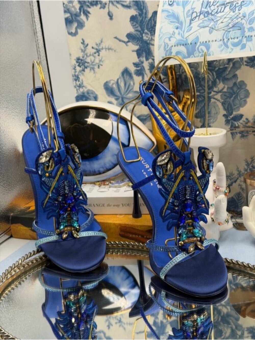 🆕 KURT GEIGER LONDON 🧿 NWOB Lobster Ankle Strap Satin Sandal, Blue - Sz 37 US7 - Picture 4 of 16